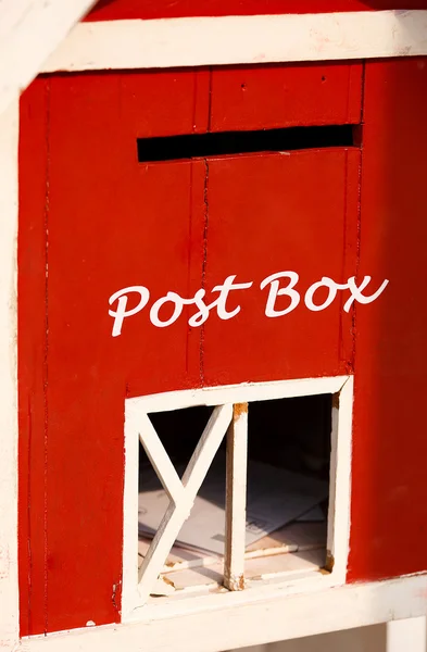 Red post box — Stock Photo, Image