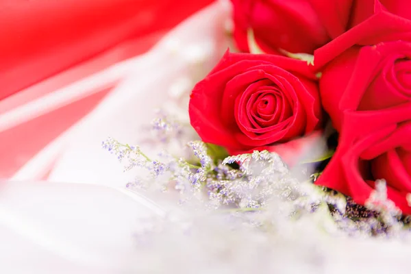 Bouquet Grande Elegante Lusso Fatto Rose Rosse Bella Disposizione Colorato — Foto Stock