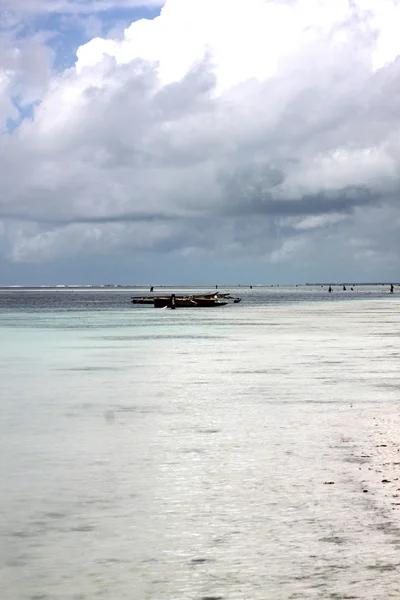 Halászfaluként apálykor Zanzibar — Stock Fotó