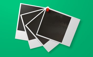 Polaroid ve raptiye dizi açık