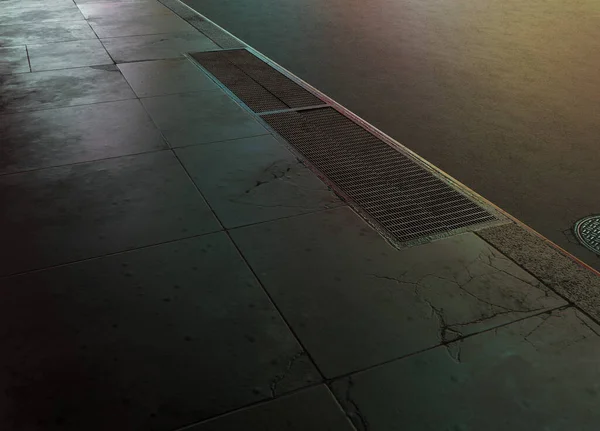 Una Sección Una Calle Vacía Acera Pavimentada Con Rejilla Ventilación — Foto de Stock