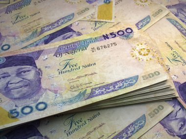 Nijerya 'nın parası. Nijerya naira faturaları. NGN banknotları. 500 polimer. İş, finans, haber geçmişi. 3d illüstrasyon.
