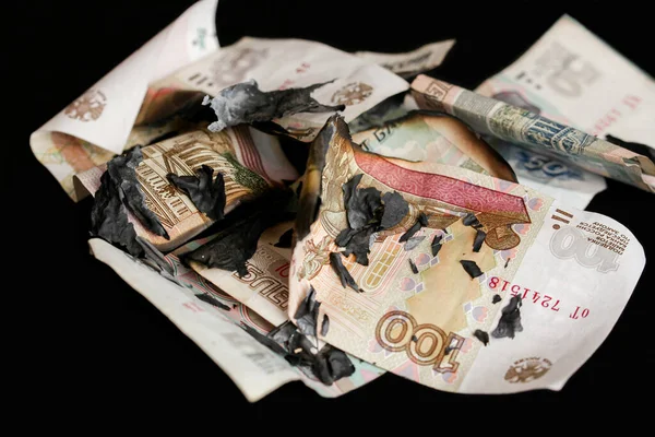 Сожжение Денег Русские Рубли Банкноты Кризис Инфляция — стоковое фото