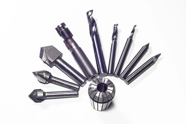Um conjunto de cortadores para material de usinagem — Fotografia de Stock