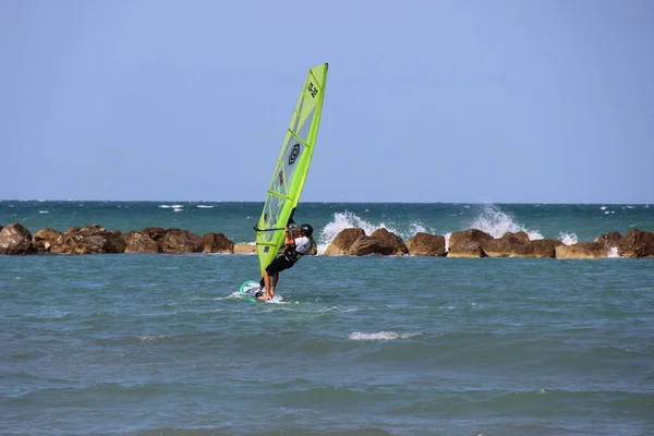 Water Sports Summer Many Sports Sea Everyone Throws Themselves Water — Stock Photo, Image