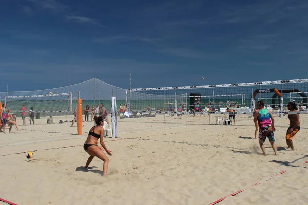 Beach Βόλεϊ Είναι Παιχνίδι Καλοκαίρι Κατ Εξοχήν Τουλάχιστον Στην Ιταλία — Φωτογραφία Αρχείου