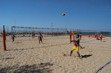 Beach volleyball, is the summer game par excellence, at least in Italy, because it is played on the beach