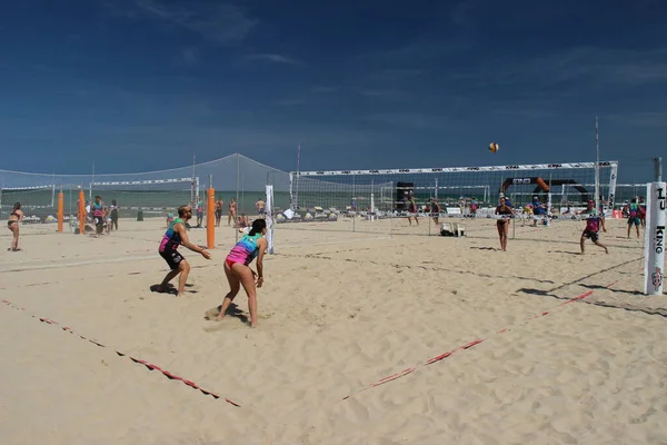 Beach Volleybal Het Zomerspel Bij Uitstek Althans Italië Omdat Het — Stockfoto