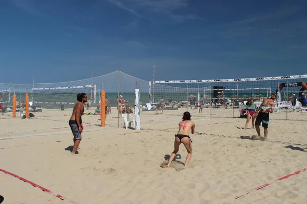 Beach Volleybal Het Zomerspel Bij Uitstek Althans Italië Omdat Het — Stockfoto
