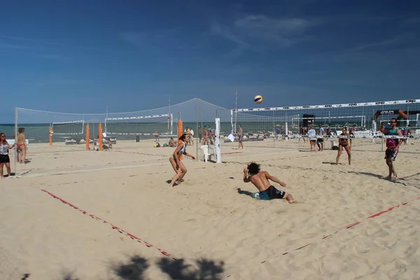 Beach Βόλεϊ Είναι Παιχνίδι Καλοκαίρι Κατ Εξοχήν Τουλάχιστον Στην Ιταλία — Φωτογραφία Αρχείου