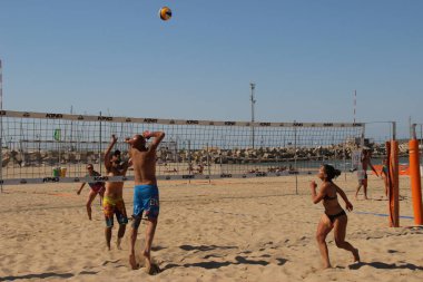 Beach volleyball, is the summer game par excellence, at least in Italy, because it is played on the beach