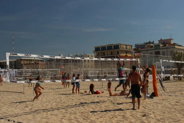 Beach Volejbal Letní Hra Par Excellence Alespoň Itálii Protože Hraje — Stock fotografie