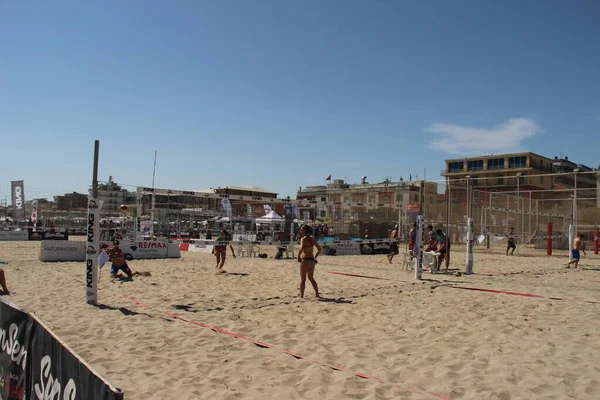 Atletas Vôlei Praia Têm Físico Fantástico Muito Bem Treinado Para — Fotografia de Stock