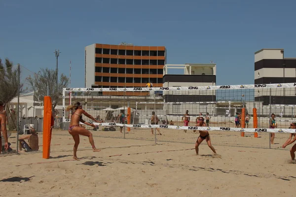 Les Athlètes Volleyball Plage Ont Physique Fantastique Très Bien Formé — Photo