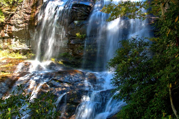 Herfst Kleuren Van Water Falls Van North Carolina — Stockfoto