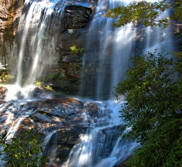 Herfst Kleuren Omringen Water Falls North Carolina — Stockfoto