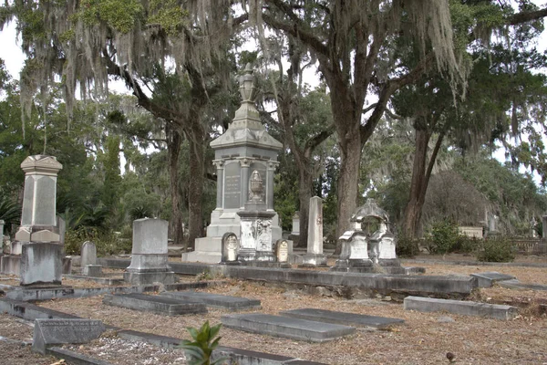 Bonaventure Cemetery Fue Votado Entre Los Cementerios Más Bellos Del —  Fotos de Stock