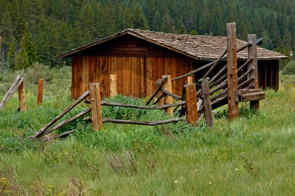 Rustic Split Wood Barn Loading Shute — Stock Photo, Image