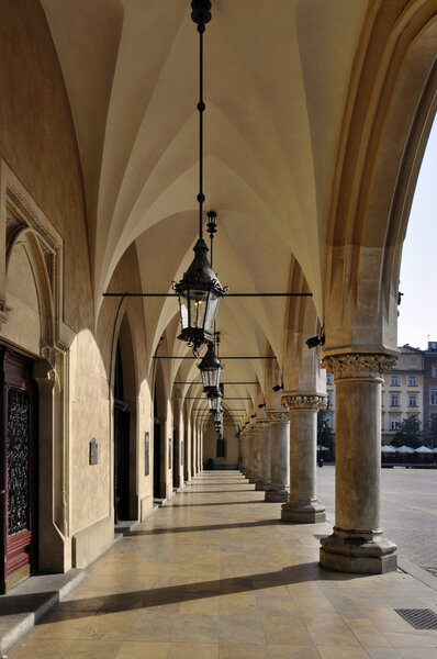 Аркады Сукиеннице в Кракове, Польша
