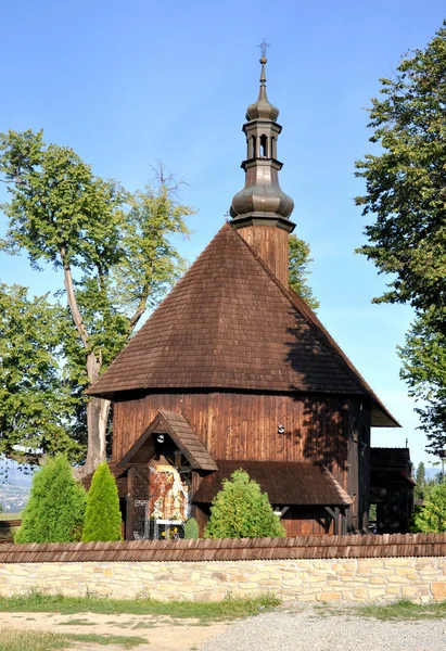 Igreja de madeira velha em Obidowa, Polônia — Fotografia de Stock