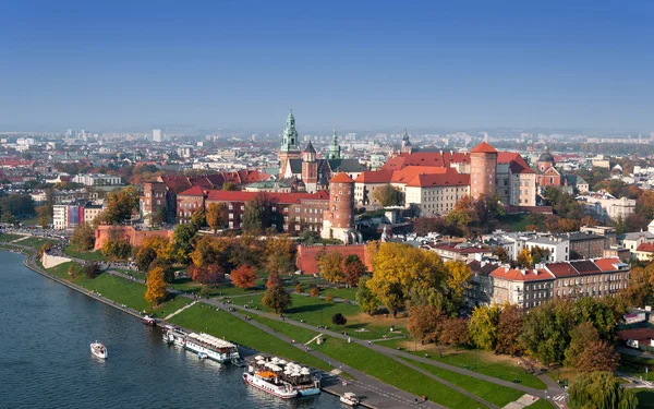 Krakow manzarası ile Güz wawel Kalesi