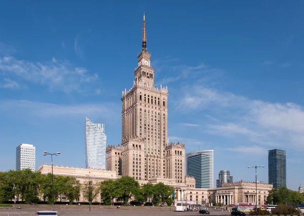 Varsovia centro con Palacio de la Cultura, Polonia — Foto de Stock