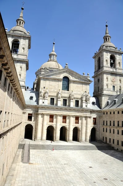 Cour intérieure de El Escorial — Photo