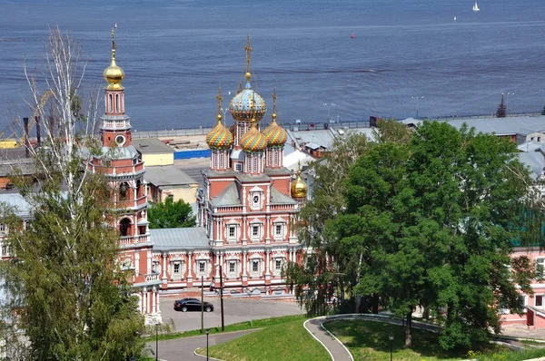 Iglesia rusa en verano —  Fotos de Stock