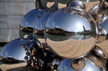 Sculpture 80 Balls Stainless steel