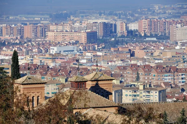 Letecký pohled granada z ahambra paláce — Stock fotografie