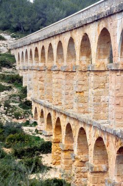 Roma su kemeri görünümünü kapat