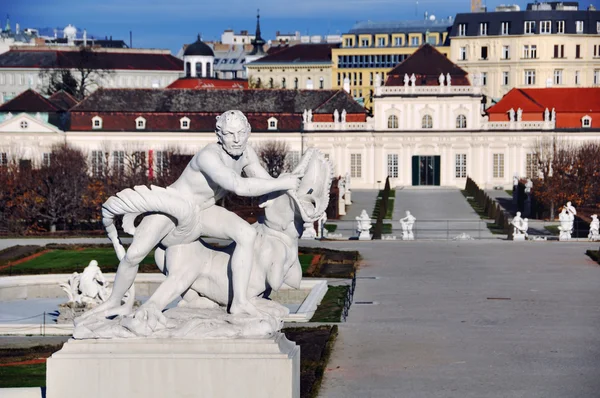 Park av belvedere palace, Wien, Österrike — Stockfoto