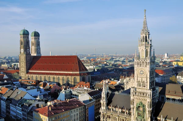 新的市政厅在慕尼黑的鸟瞰图 — 图库照片