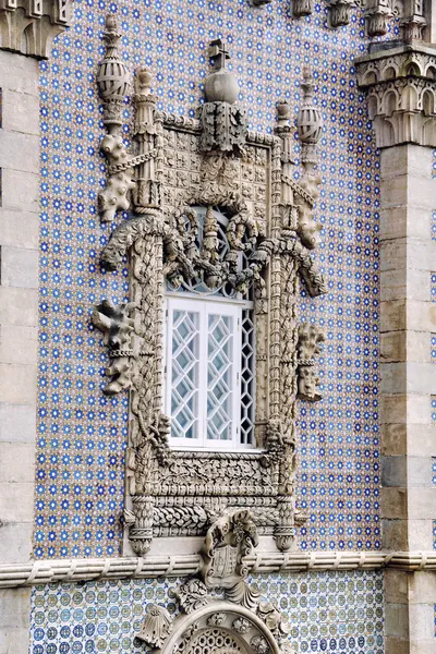 Detaljer för väggen i slottet pena, sintra — Stockfoto