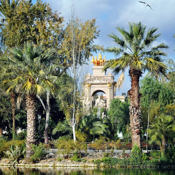 Статуя Авроры в парке Цитадели, Барселона — стоковое фото