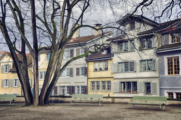 Vecchi edifici nel centro di Zurigo — Foto Stock