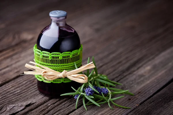 doğal biberiye ve şarap saç toner DIY