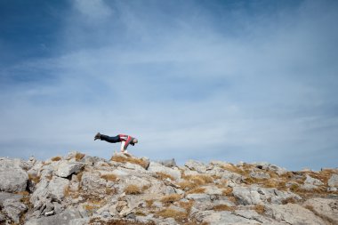 güzel tatry dağlara genç turist