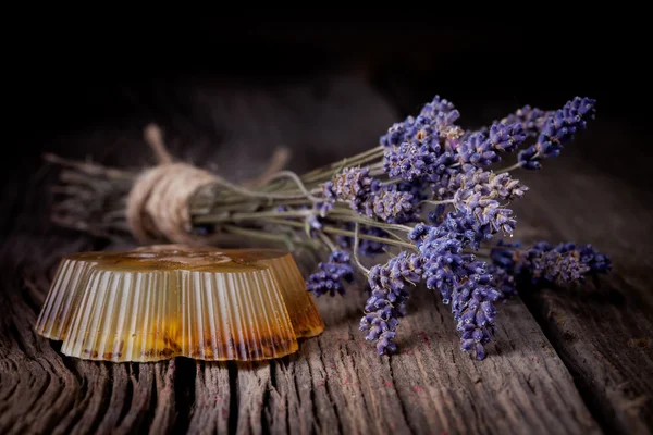 Natural diy soap with lavender — Stock Photo, Image