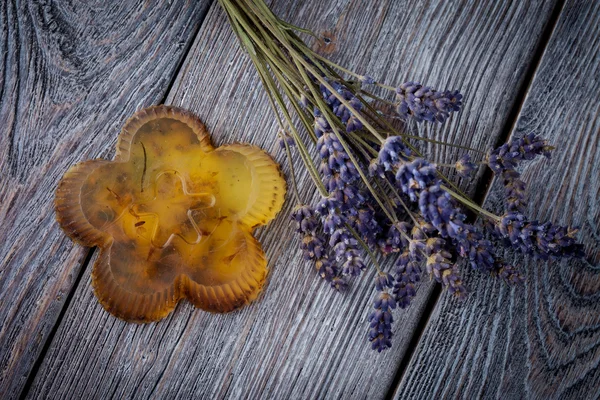 Natural diy soap with lavender — Stock Photo, Image