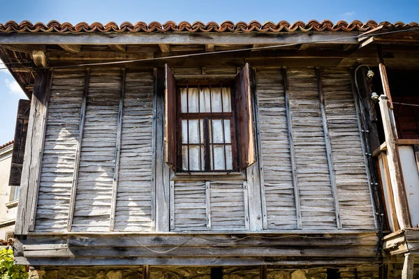 夏天在保加利亚美丽的索佐波尔小镇蓝天的风景 — 图库照片