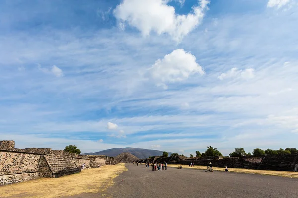 Teotihuacan México 2022 Bela Arquitetura Pirâmides Antigas Com Turismo Turístico — Fotografia de Stock