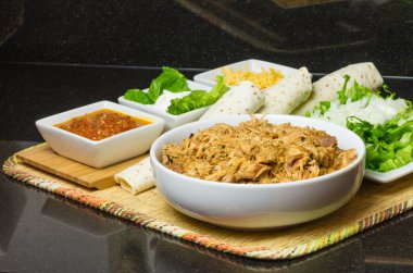 tavuk tacos için malzemeler