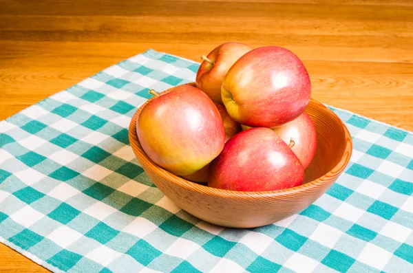 Bowl of fresh Fuji apples — Stock Photo, Image