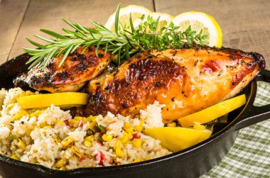 Limonlu tavuk pilav ve kavrulmuş Mısır ile