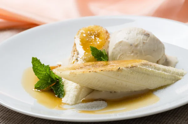 Banane caramellate alla menta — Foto Stock