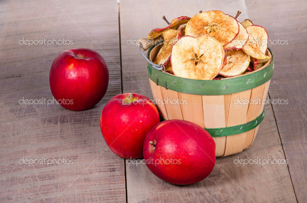 Dried apple slices with stems — Stock Photo © zigzagmtart 35995059