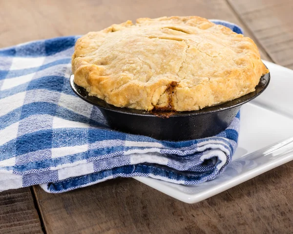 Torta di tacchino appena sfornata — Foto Stock