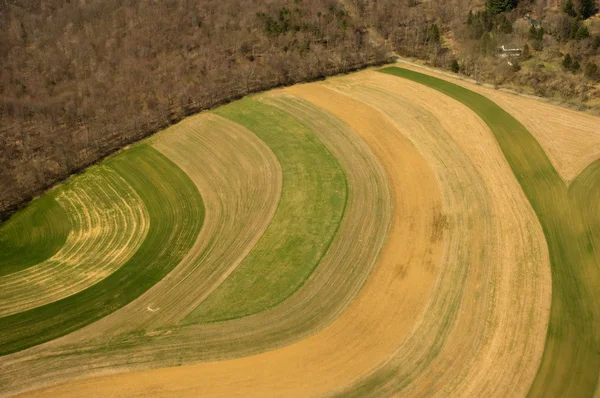Vista aérea dos campos agrícolas — Fotografia de Stock