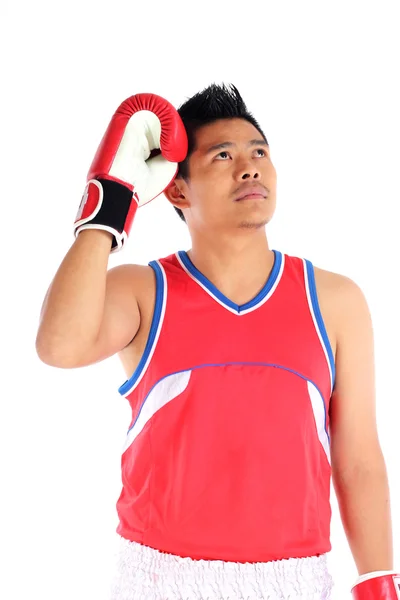 Gelecekteki durumu için düşünme genç Asyalı boksör — Stok fotoğraf